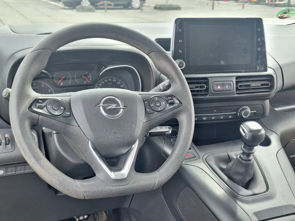 Opel Combo € 9500 uit 2019, foto 16
