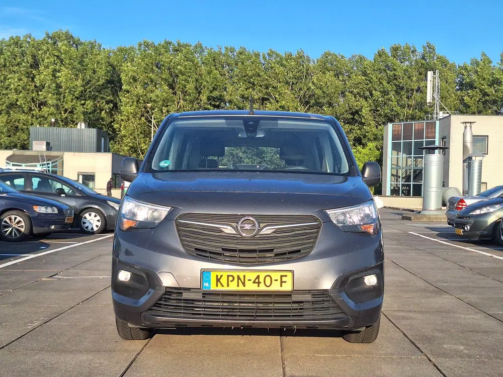 Opel Combo € 9500 uit 2019, foto 6