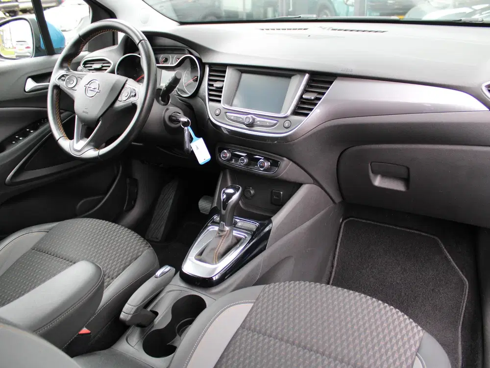 Opel Crossland 1.2 Turbo Innovation Automaat uit 2019, foto 3
