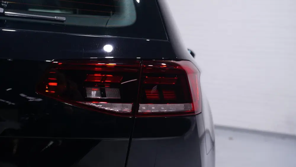 Volkswagen Passat Variant 1.5 TSI Business Wegklapbare trekh uit 2022, foto 14