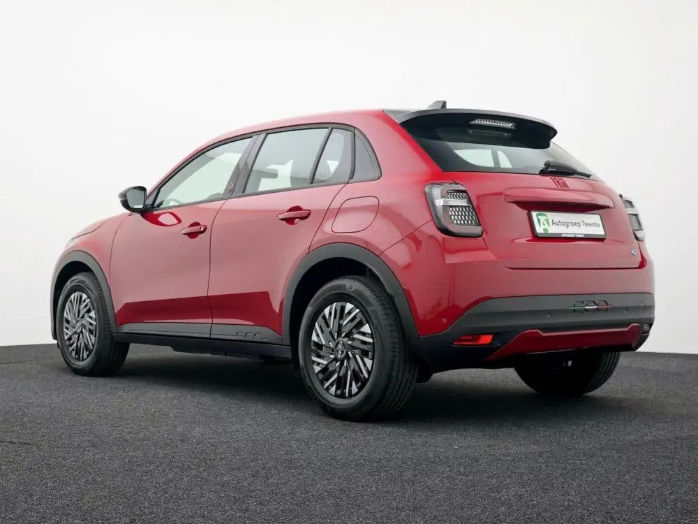 Fiat 600e RED 54 kWh uit 2024, foto 8