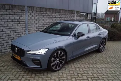 Volvo S60 2.0 B4 Plus Dark Autom Panodak Luxe Leder uit 2024