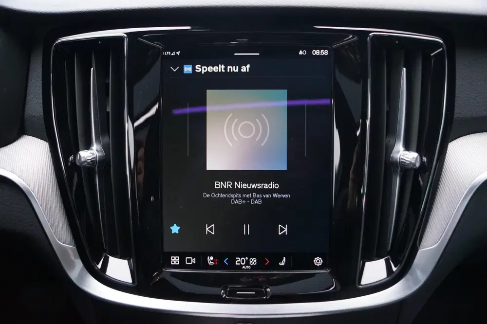 Volvo S60 2.0 B4 Plus Dark Autom Panodak Luxe Leder uit 2024, foto 12