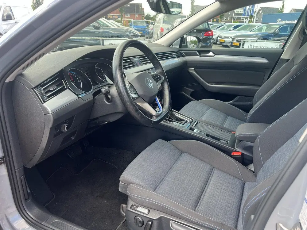 Volkswagen Passat Variant 1.4 TSI PHEV GTE Business | Trekha uit 2022, foto 2