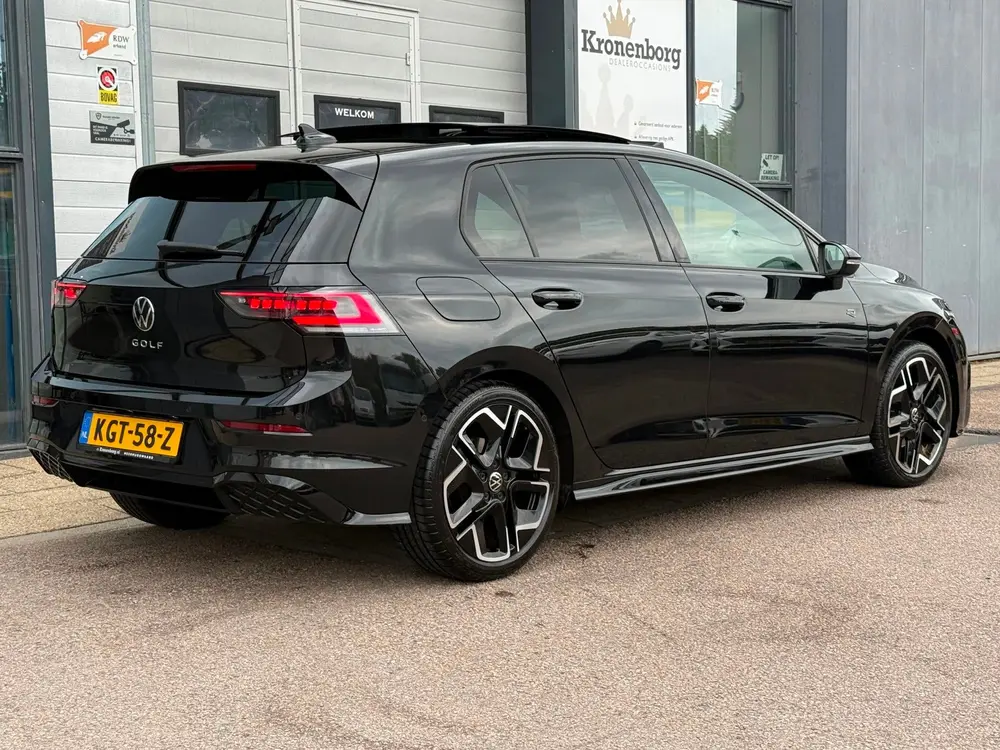 Volkswagen Golf 1.5 eTSI R-Line Edition| PANO| HUD| uit 2025, foto 11