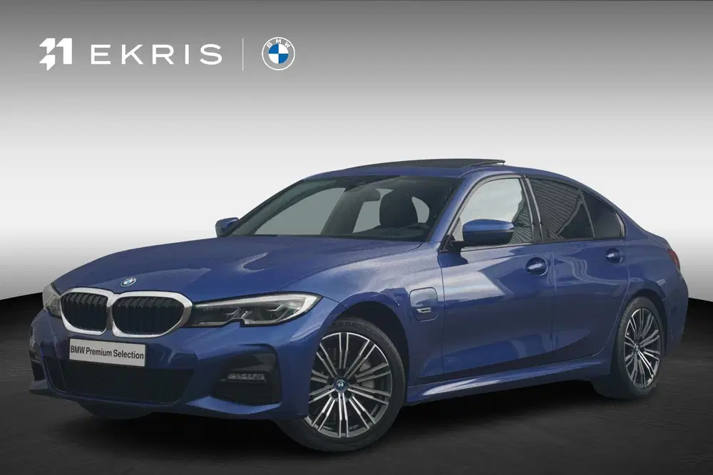 BMW 3-serie Sedan 330e M Sportpakket Head-Up Display uit 2022