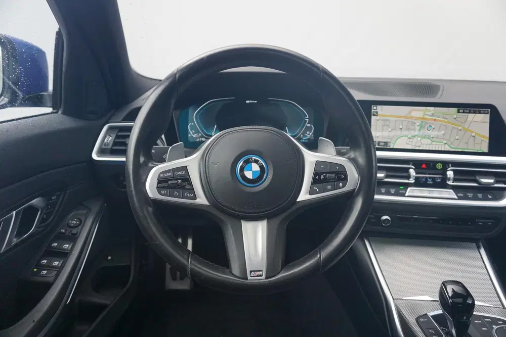 BMW 3-serie Sedan 330e M Sportpakket Head-Up Display uit 2022, foto 10