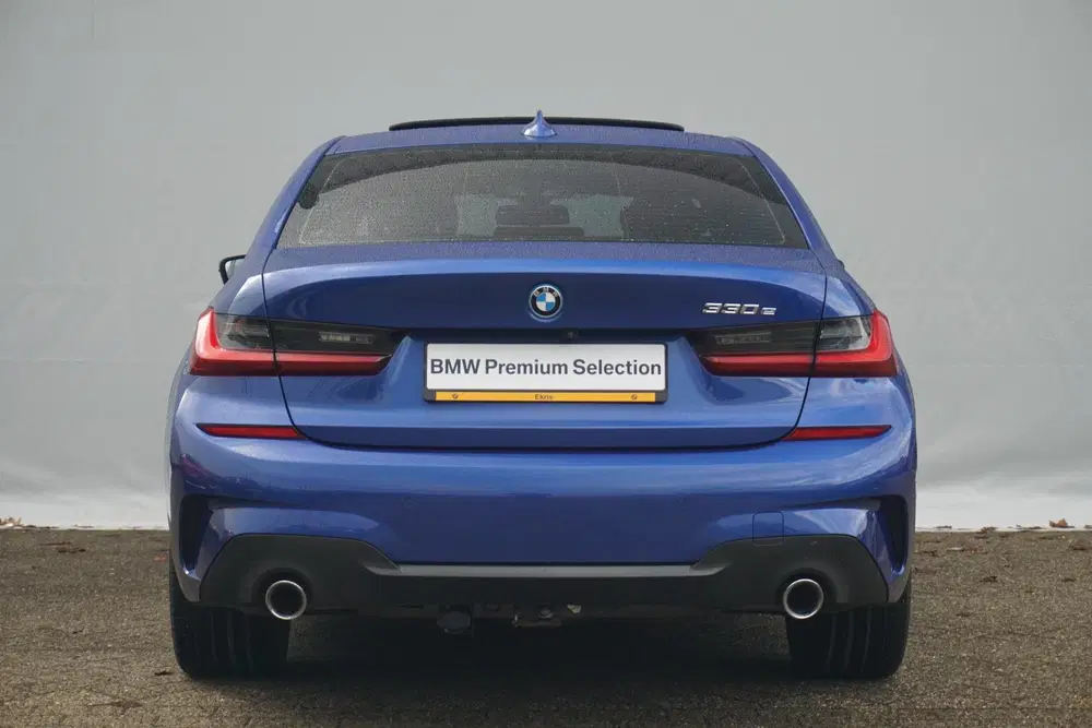 BMW 3-serie Sedan 330e M Sportpakket Head-Up Display uit 2022, foto 5
