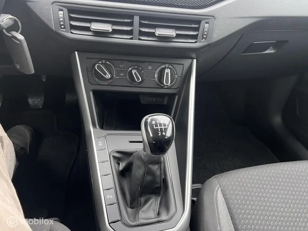 Volkswagen Polo 1.0 TSI Life Business uit 2021, foto 18