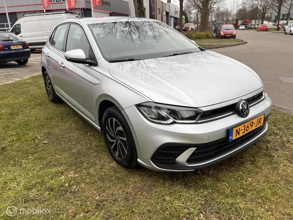 Volkswagen Polo 1.0 TSI Life Business uit 2021, foto 3