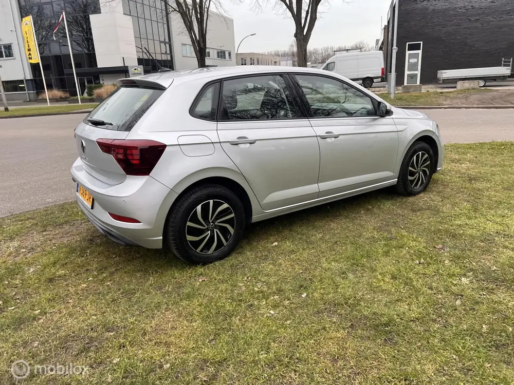 Volkswagen Polo 1.0 TSI Life Business uit 2021, foto 5
