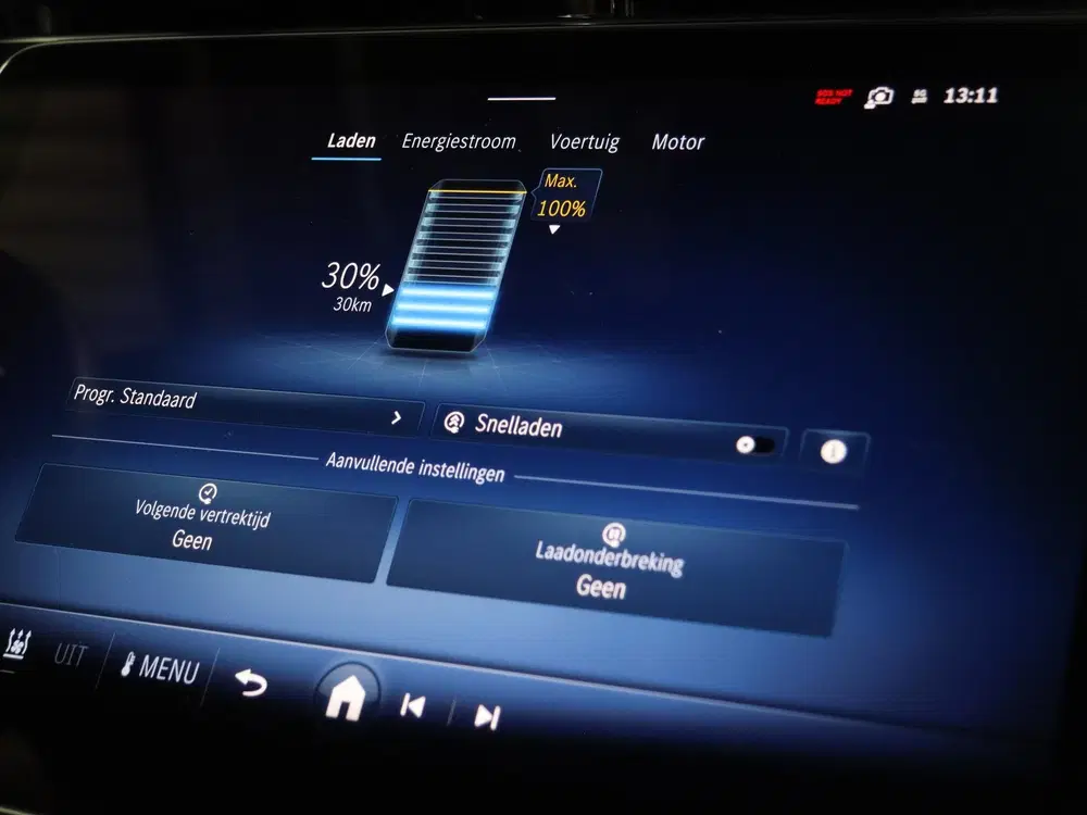 Mercedes-Benz E-Klasse 300 e Business Solution AMG uit 2024, foto 15