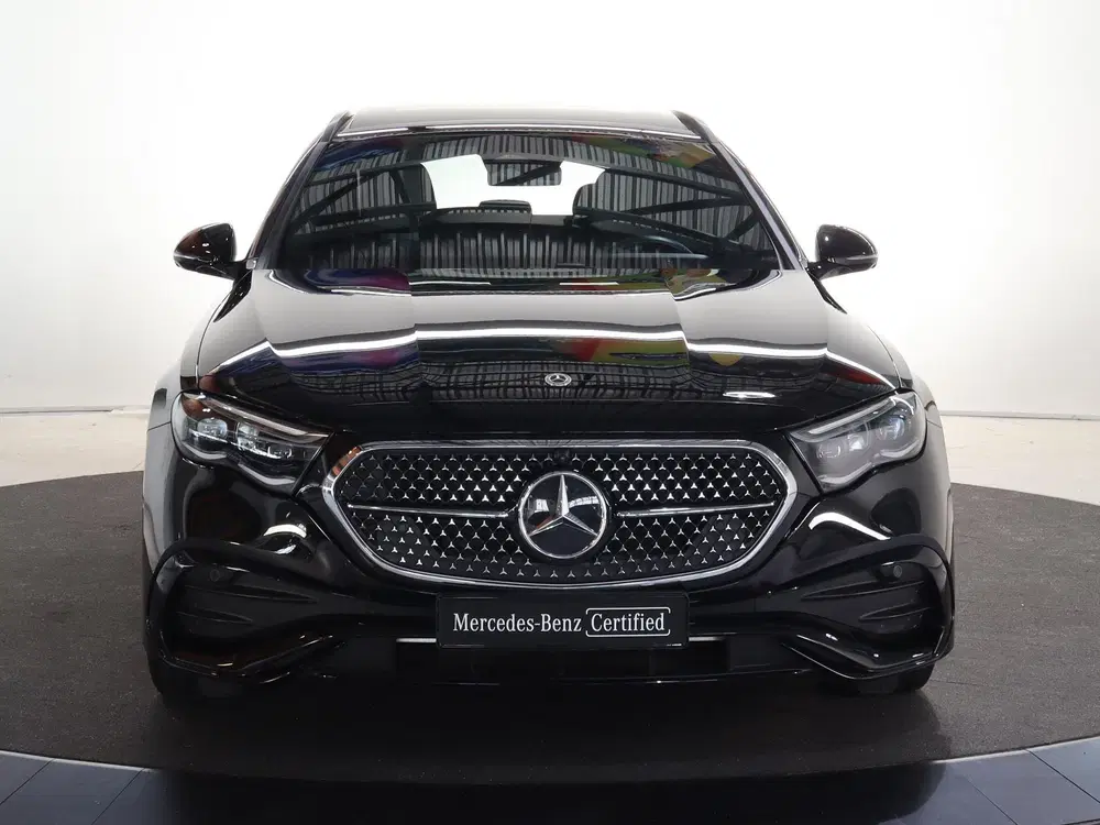 Mercedes-Benz E-Klasse 300 e Business Solution AMG uit 2024, foto 3