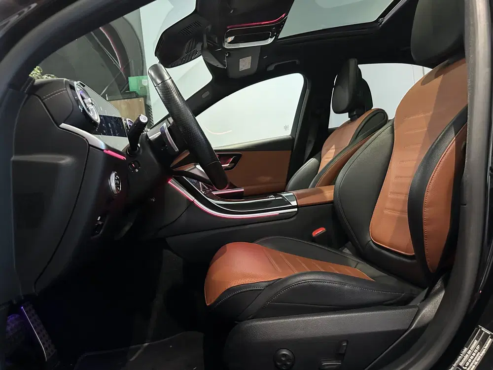 Mercedes-Benz C-Klasse C300 AMG Panorama uit 2022, foto 11