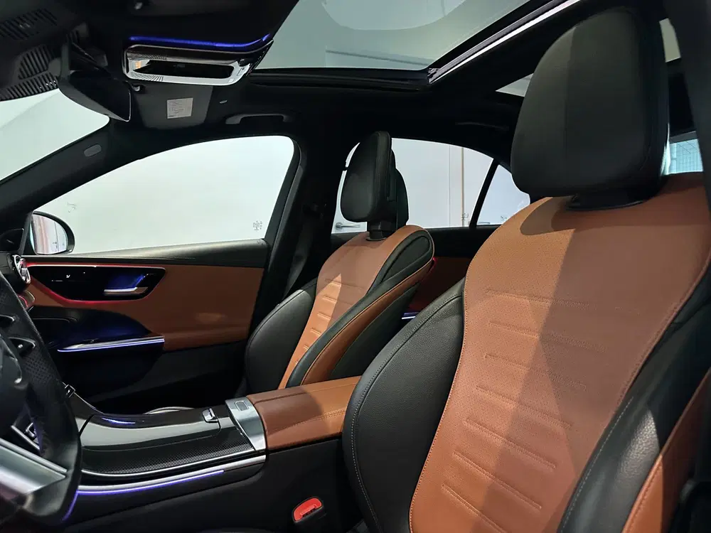 Mercedes-Benz C-Klasse C300 AMG Panorama uit 2022, foto 12