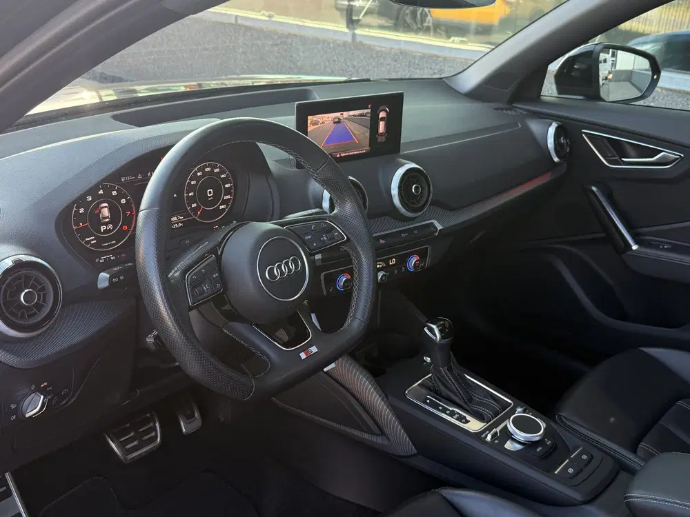 Audi Q2 35 TFSI S Edition uit 2021, foto 2