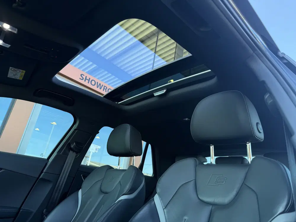 Audi Q2 35 TFSI S Edition uit 2021, foto 7
