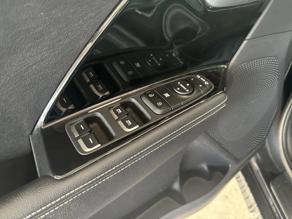 Kia Niro DynamicPlusLine 64 kWh uit 2021, foto 9
