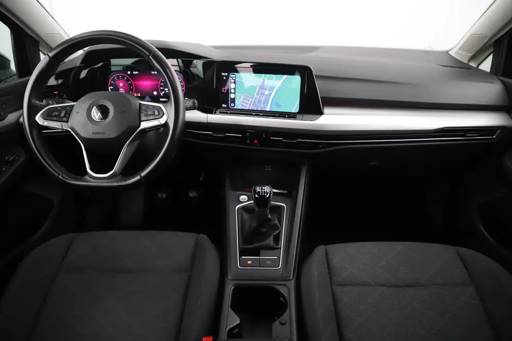 Volkswagen Golf Variant 1.0 TSI Life 110PK Trekhaak Navigati uit 2021, foto 10