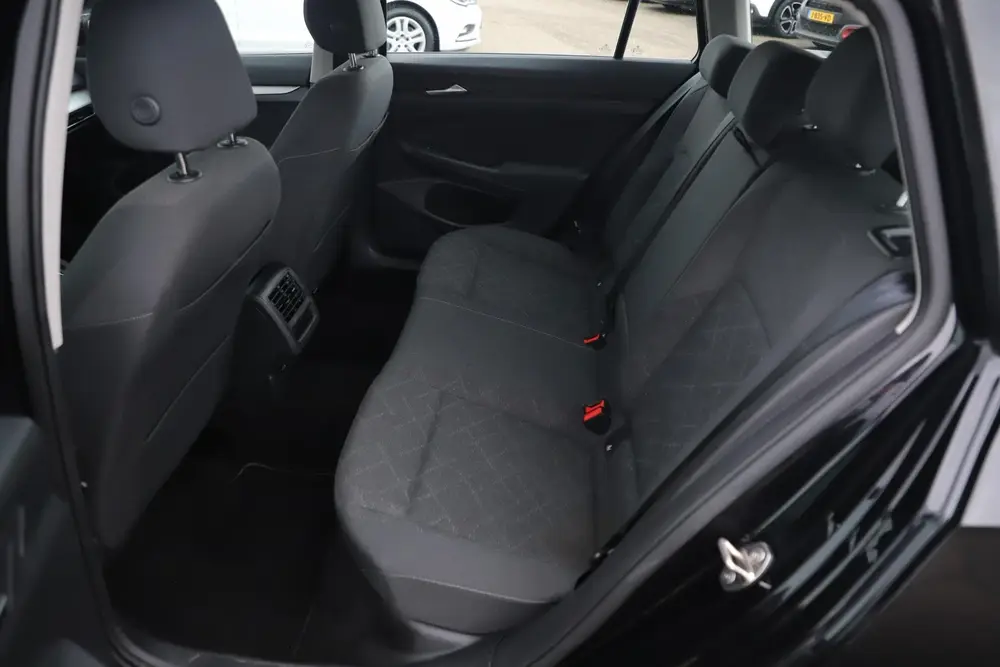 Volkswagen Golf Variant 1.0 TSI Life 110PK Trekhaak Navigati uit 2021, foto 8