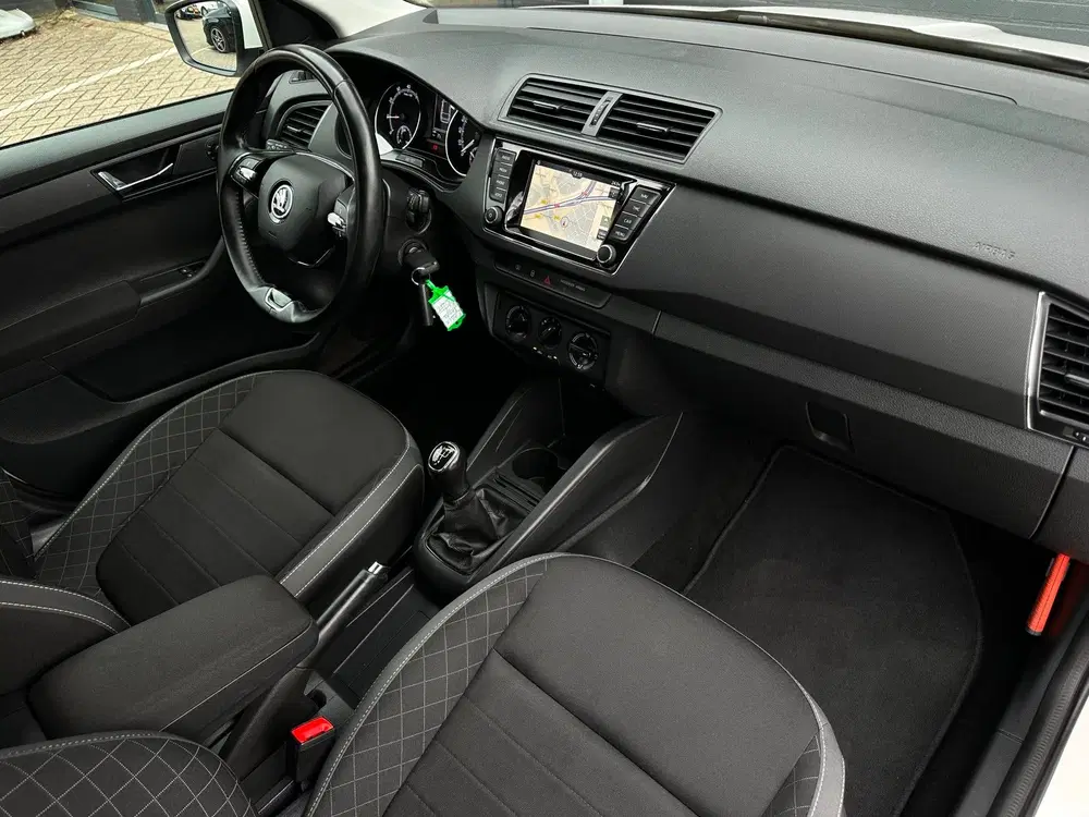 Skoda Fabia 1.0 TSI Ambition uit 2021, foto 13