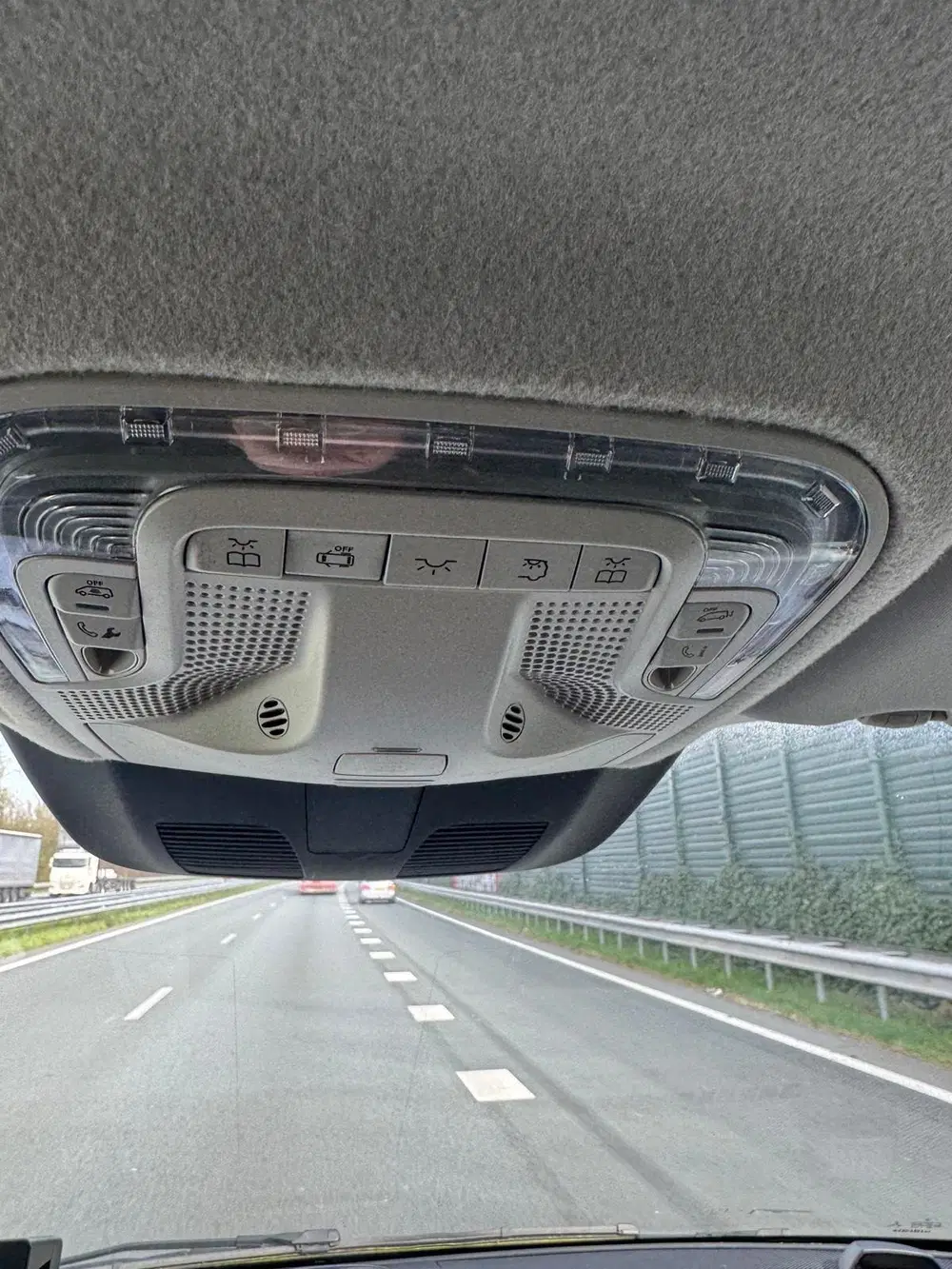 Mercedes-Benz Vito GB 114 CDI L3 136pk 9G-TRONIC 2022 Grijs uit 2022, foto 11