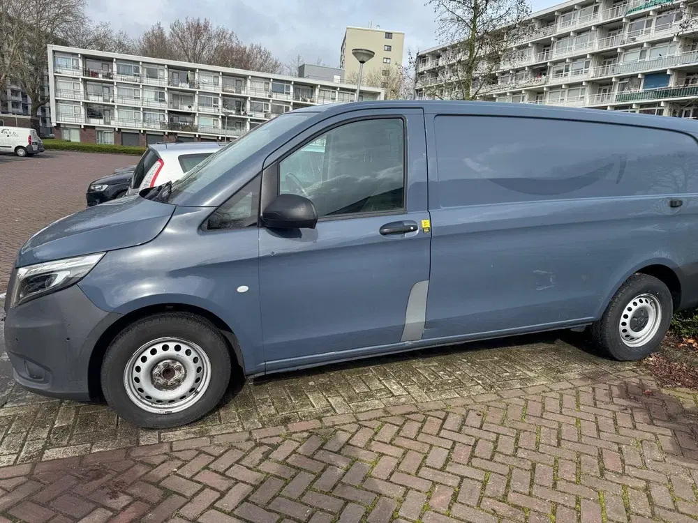 Mercedes-Benz Vito GB 114 CDI L3 136pk 9G-TRONIC 2022 Grijs uit 2022, foto 4