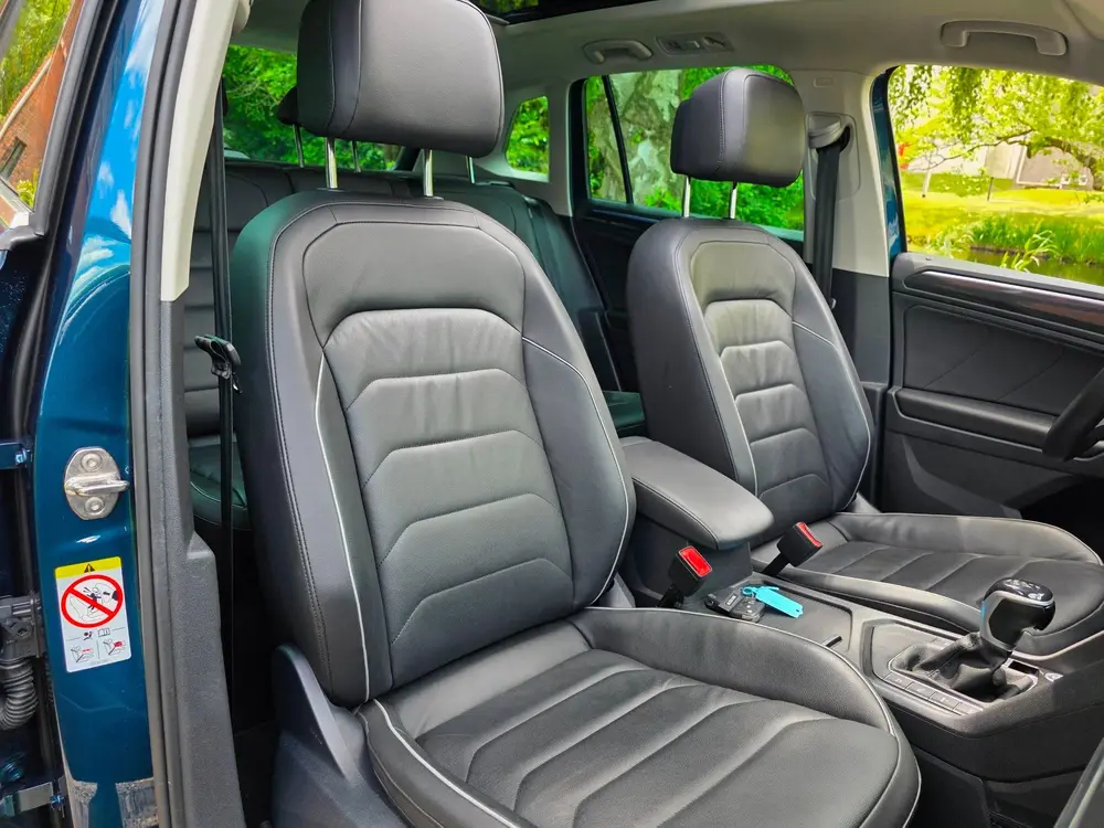 Volkswagen Tiguan 1.4 TSI eHybrid R-Line Business+ uit 2023, foto 14