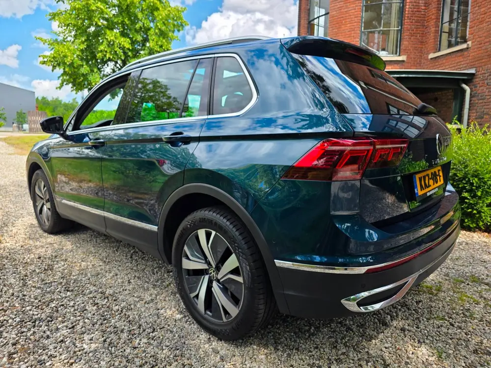Volkswagen Tiguan 1.4 TSI eHybrid R-Line Business+ uit 2023, foto 3