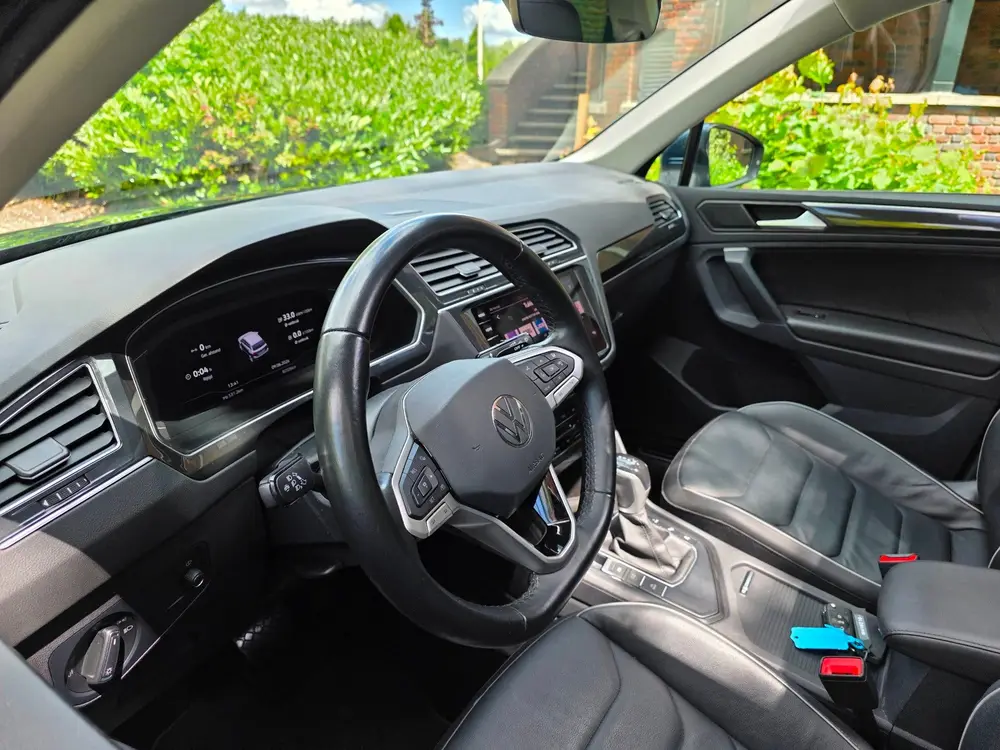 Volkswagen Tiguan 1.4 TSI eHybrid R-Line Business+ uit 2023, foto 4