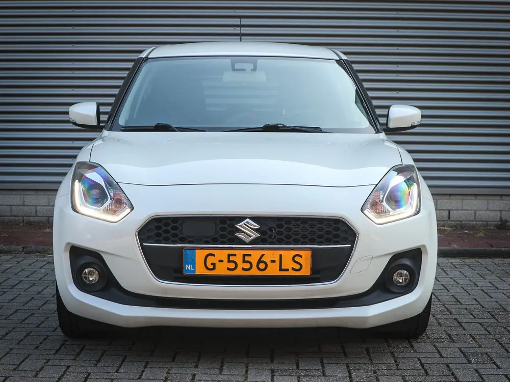 Suzuki Swift 1.2 Stijl | Airco | Navi | Cruise | Stoelverwar uit 2019, foto 15