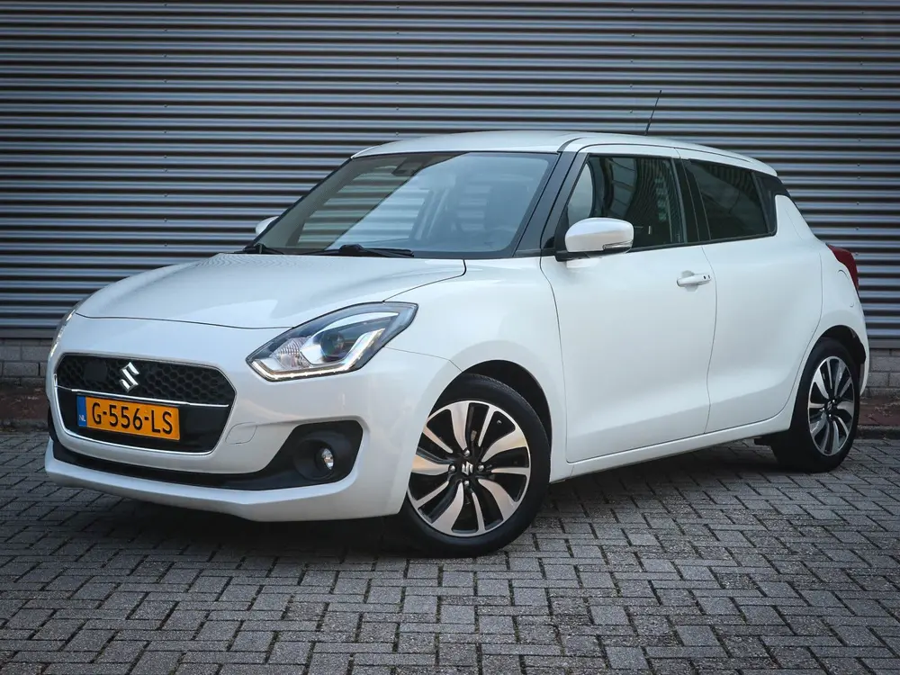 Suzuki Swift 1.2 Stijl | Airco | Navi | Cruise | Stoelverwar uit 2019, foto 8