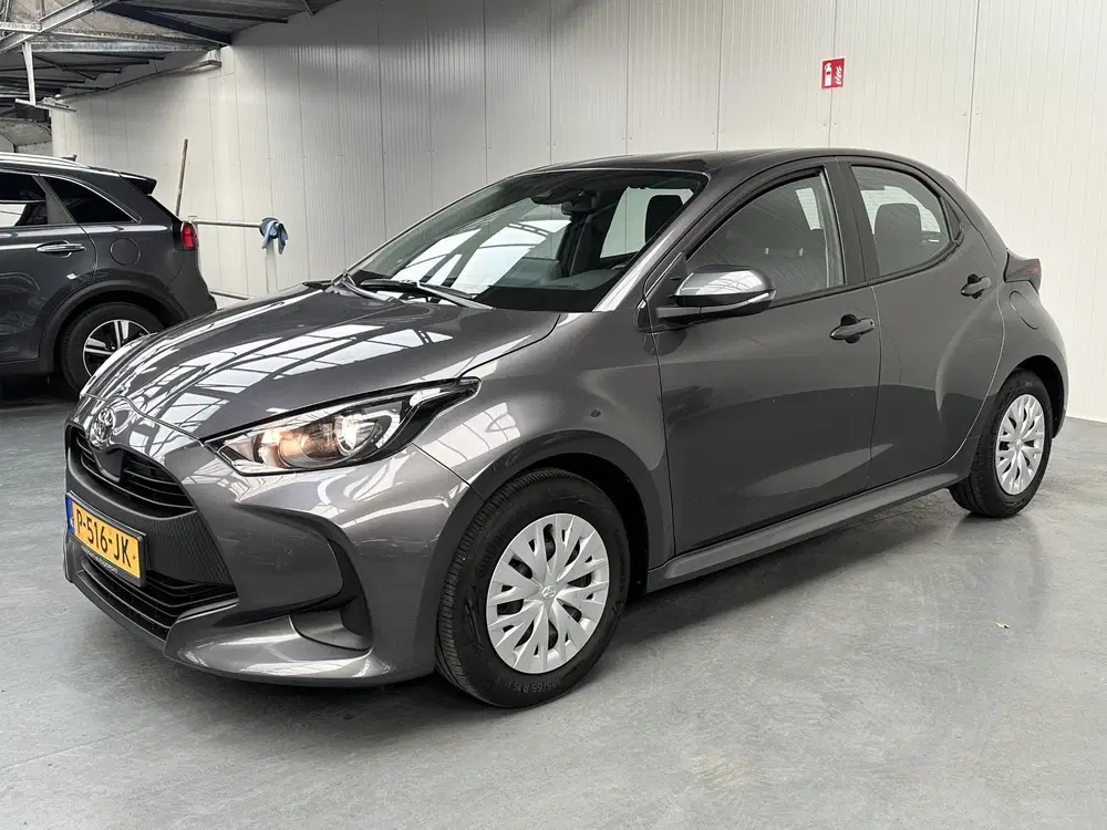 Toyota Yaris 1.5 VVT-i Active uit 2022, foto 18