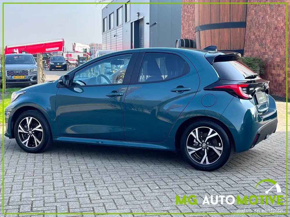 Toyota Yaris 1.5 Hybrid 115 Business Plus uit 2025, foto 4