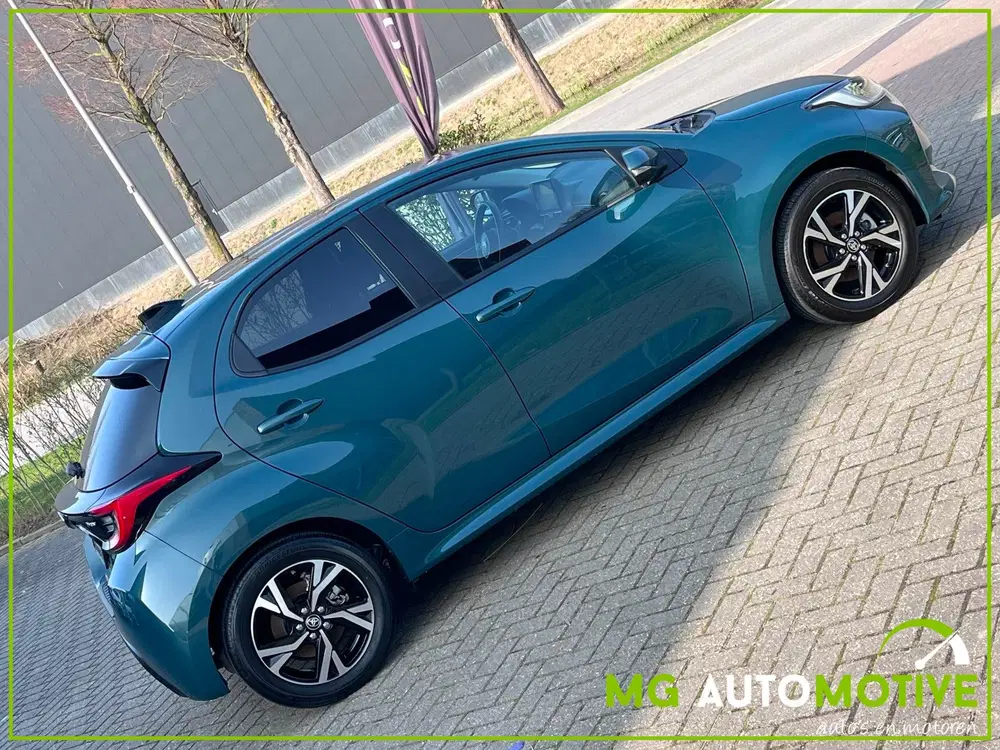 Toyota Yaris 1.5 Hybrid 115 Business Plus uit 2025, foto 8