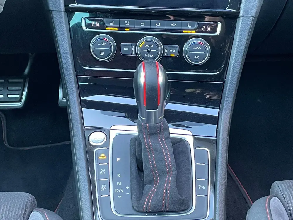 Volkswagen Golf 2.0 TSI GTI TCR Pano | Dyna | Camera | Acc | uit 2020, foto 14
