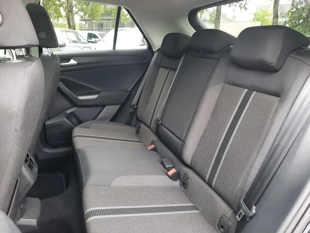 Volkswagen T-Roc 1.5 TSI 150pk Style (Pano,Haak,Camera,Navi) uit 2020, foto 12
