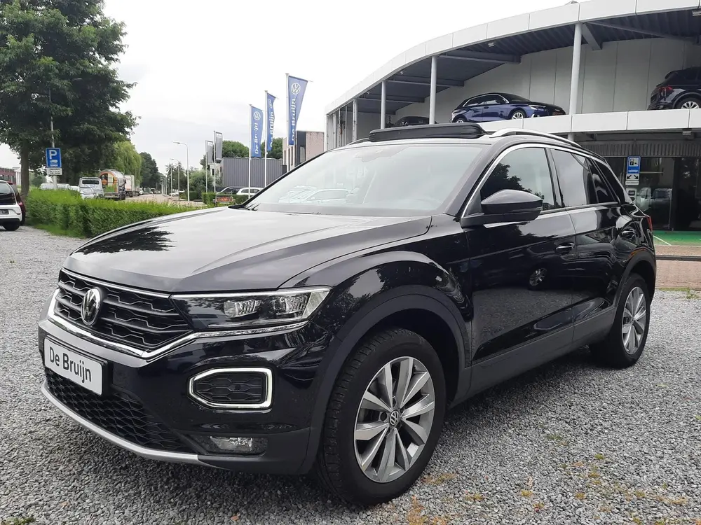 Volkswagen T-Roc 1.5 TSI 150pk Style (Pano,Haak,Camera,Navi) uit 2020, foto 5
