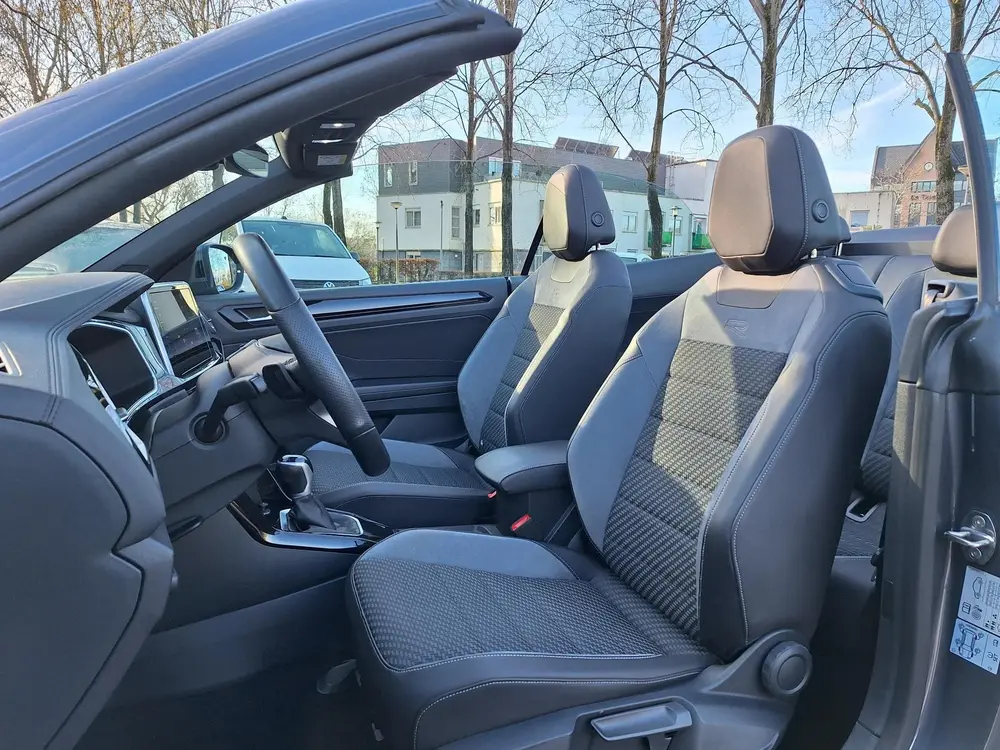 Volkswagen T-Roc Cabrio 1.5 TSI 150pk DSG R-Line (Trekhaak,C uit 2023, foto 17