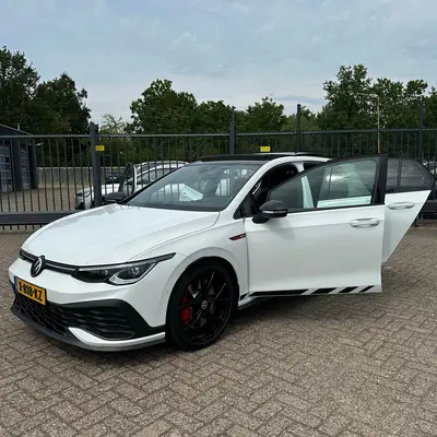 Volkswagen Golf 2.0 TSI OPF 221KW Dsg7 2022 Wit uit 2022