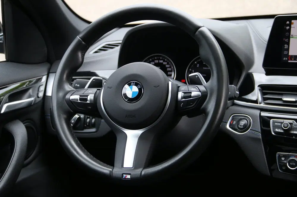 BMW X1 SDrive20i High Executive Edition M-PAKKET uit 2019, foto 12
