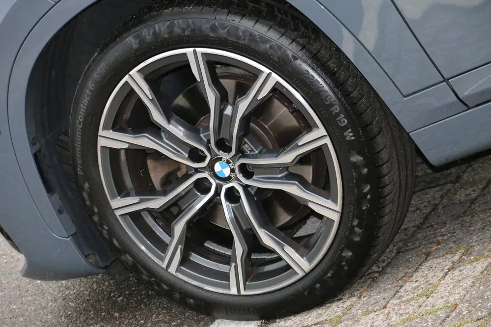 BMW X1 SDrive20i High Executive Edition M-PAKKET uit 2019, foto 5