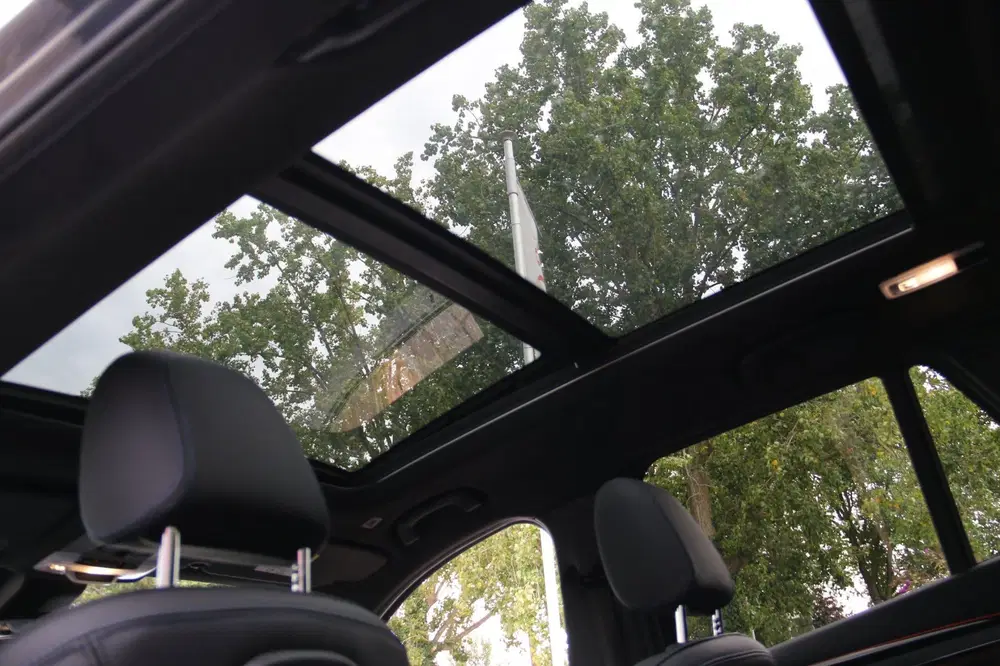 BMW X1 SDrive20i High Executive Edition M-PAKKET uit 2019, foto 8