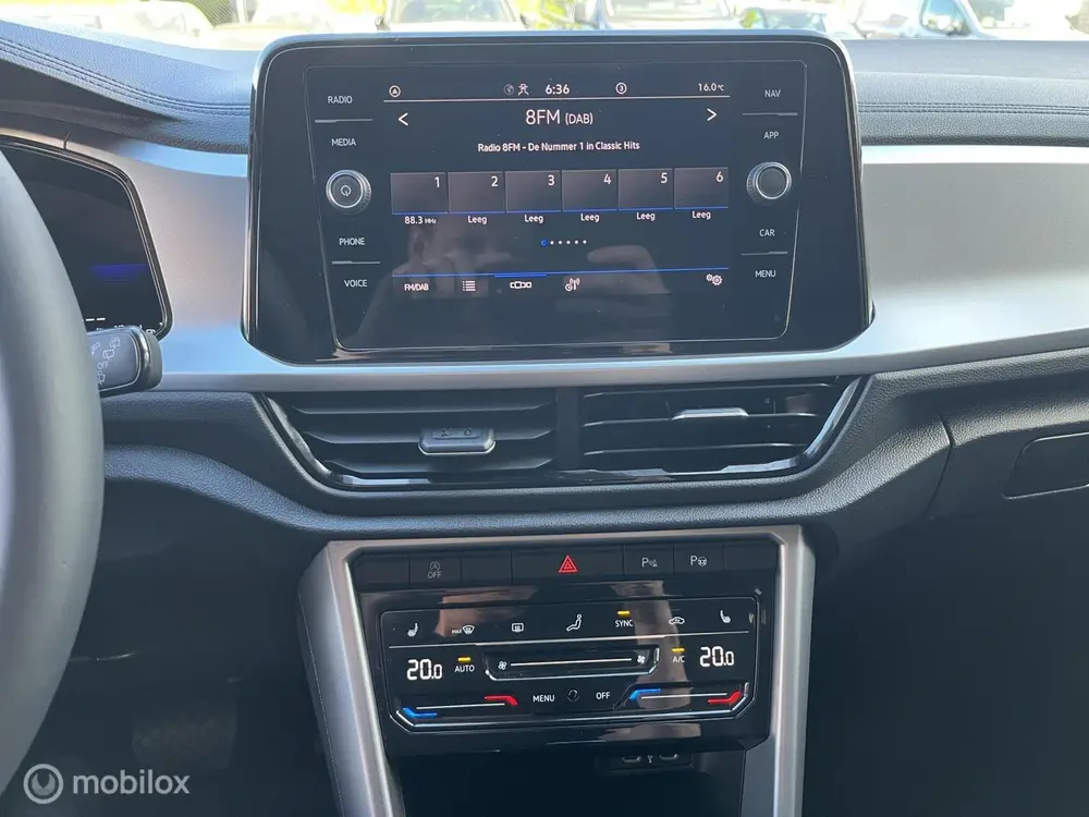 Volkswagen T-Roc 1.5 TSI Life Edition ACC*LED*PDC*CARPLAY* uit 2024, foto 12