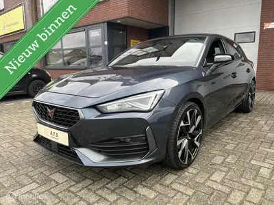 Cupra Leon 1.5 eTSI LED*NAVI*CAMERA*CRUISE*PDC*CARPLA uit 2024