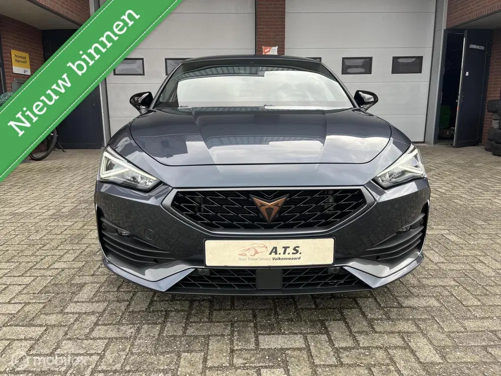 Cupra Leon 1.5 eTSI LED*NAVI*CAMERA*CRUISE*PDC*CARPLA uit 2024, foto 2