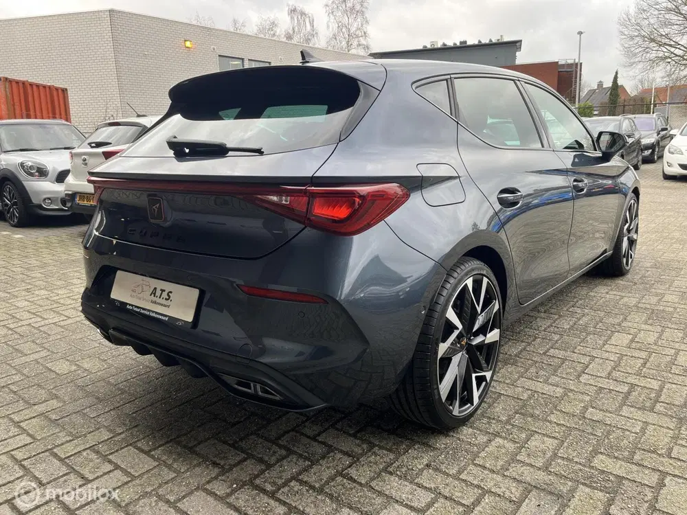 Cupra Leon 1.5 eTSI LED*NAVI*CAMERA*CRUISE*PDC*CARPLA uit 2024, foto 4