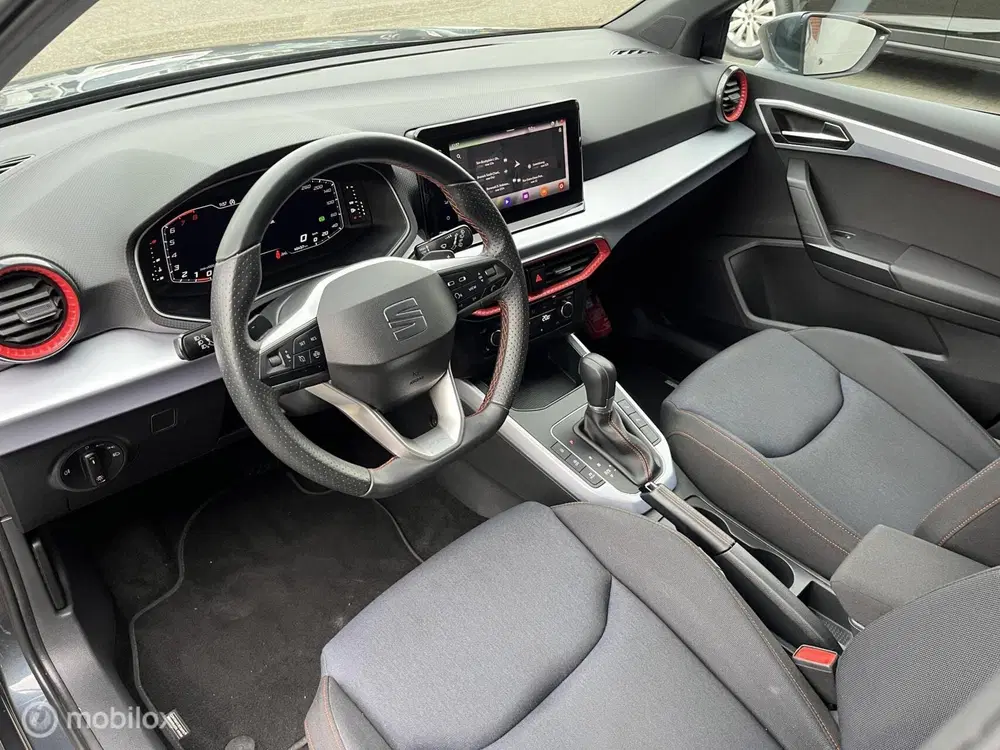 SEAT Arona 1.0 EcoTSI FR DSG LED*CAMERA*CRUISE*NAVI*P uit 2024, foto 7
