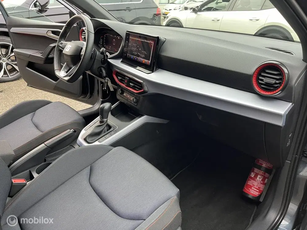 SEAT Arona 1.0 EcoTSI FR DSG LED*CAMERA*CRUISE*NAVI*P uit 2024, foto 8