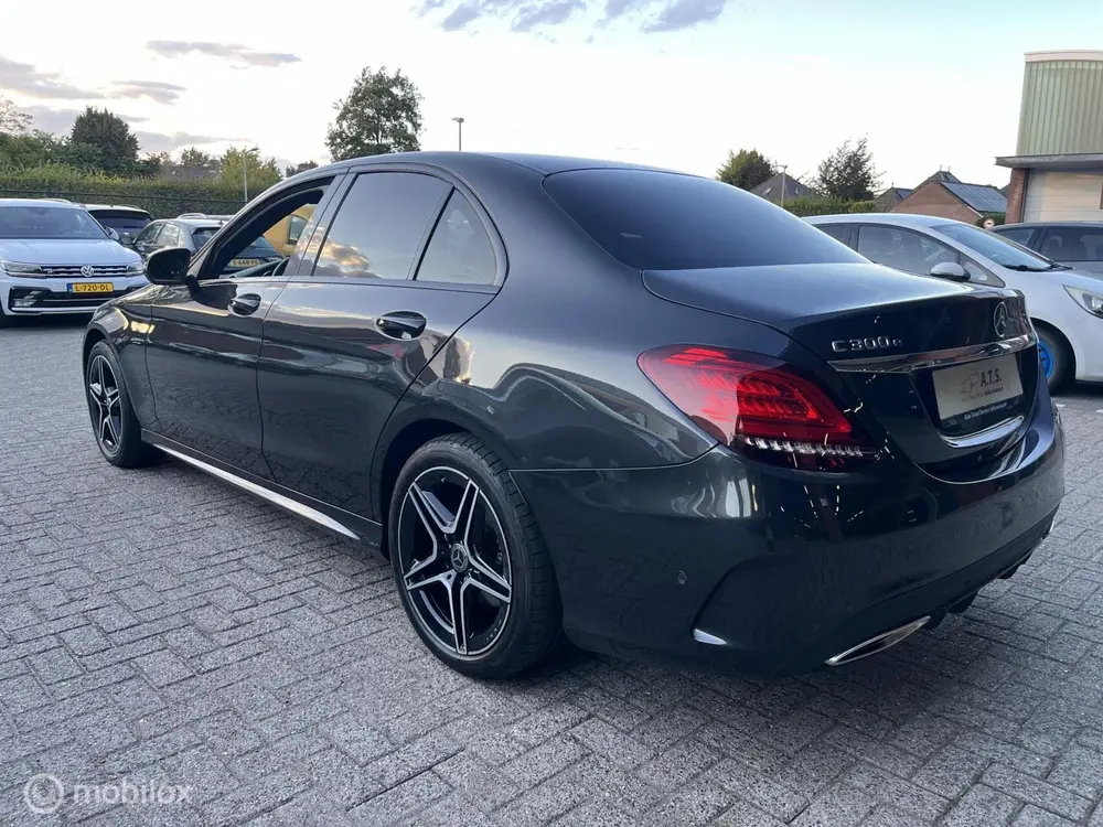 Mercedes-Benz C-Klasse 300 e AMG*LED*CRUISE*CARPLAY*PDC*BURMESTER uit 2020, foto 6